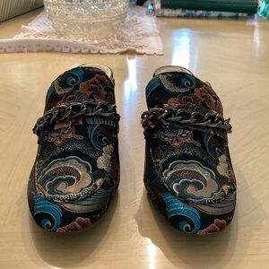 Enzo Angiolini slip on shoes, multi colored paisley style, 9.5 M